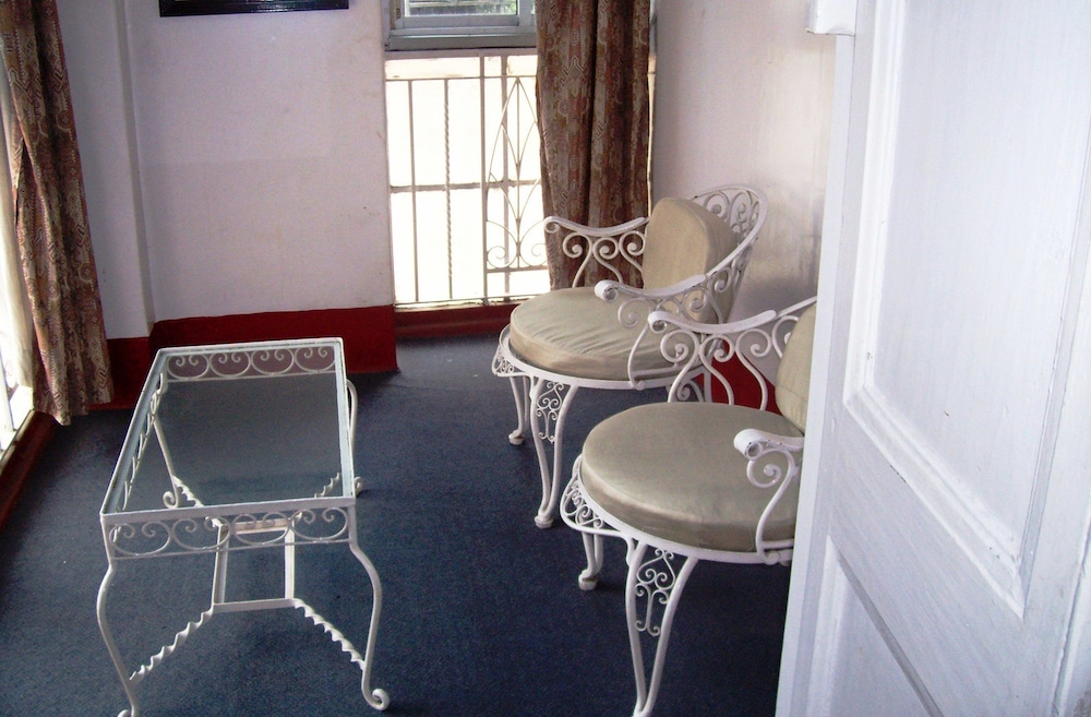 Blue Chip Guest House Kolkata view 2