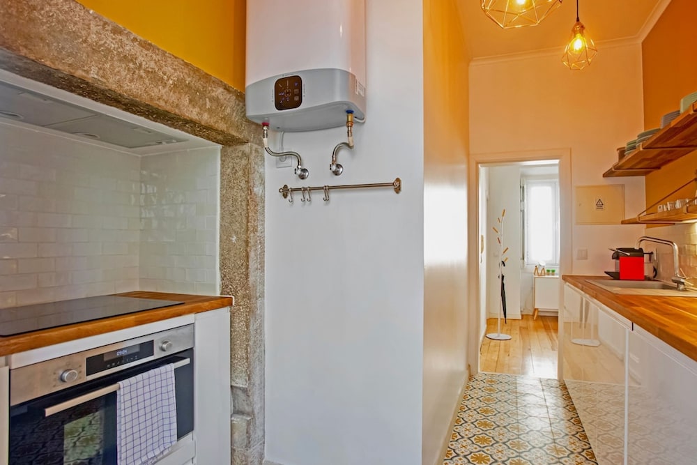 Renovated Cosy 1bedroom Apartment in Santos view 2