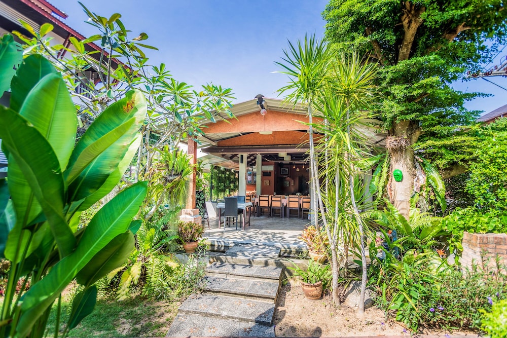 Phuket Monaburi Boutique Hotel