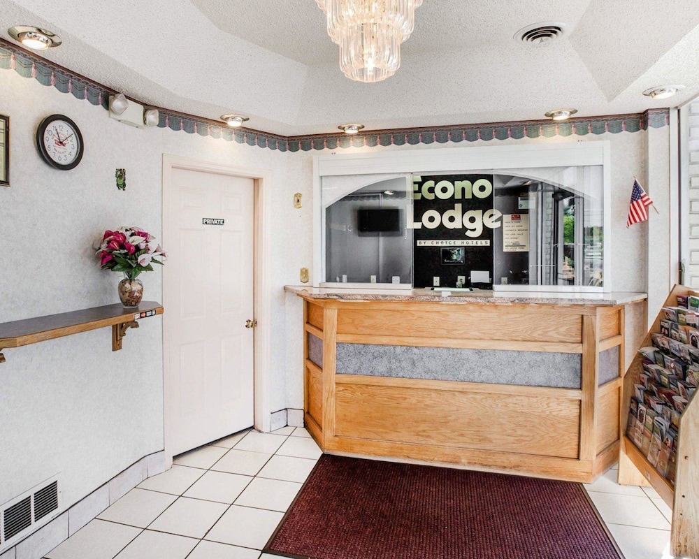 Econo Lodge McDonough South