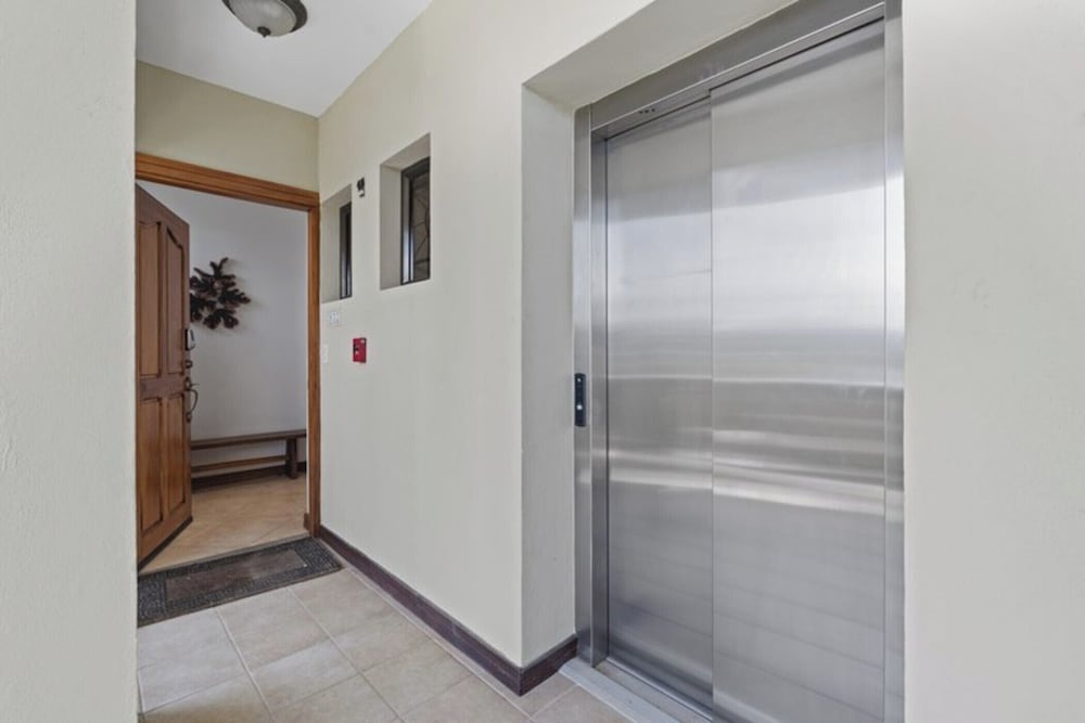 Stunning Condo with Panoramic Beach, Ocean, and Mountain Views in Playa Flamingo