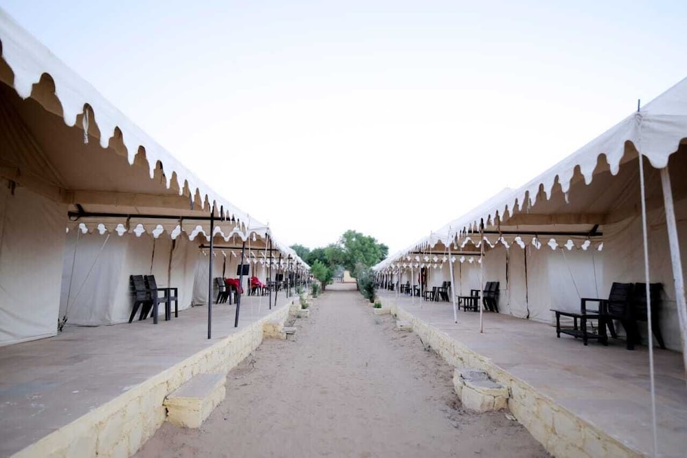 Royal Gadhvi Desert Camp