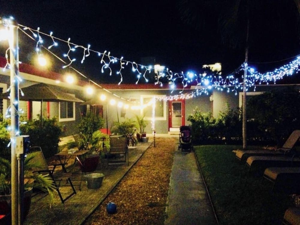 1BR Pet-friendly Condo w/ Parking & Backyard BBQ