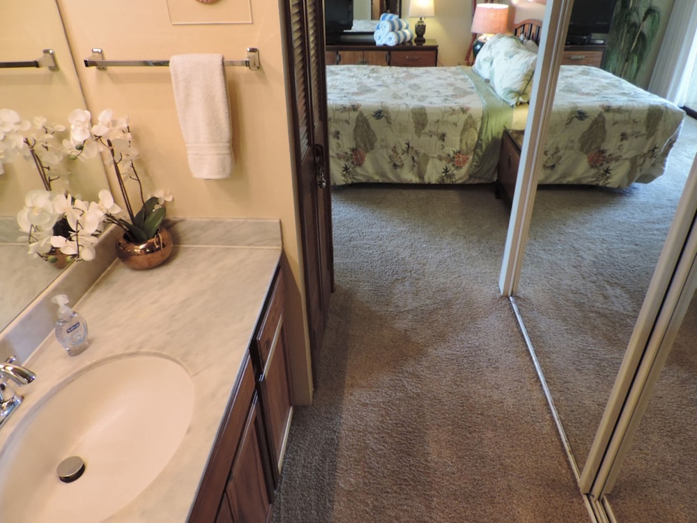 Polo Beach Club Vacation Rentals - APlus Resorts