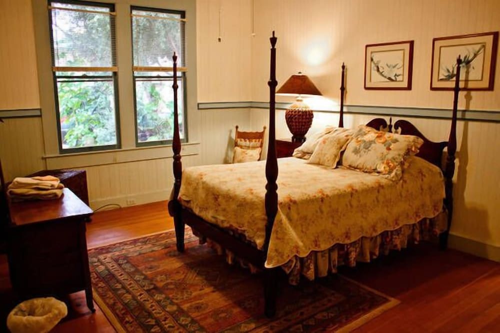 Pahala Plantation Cottages