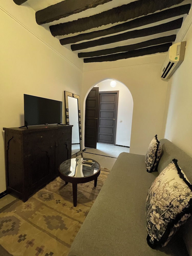 Riad Awatif le 36