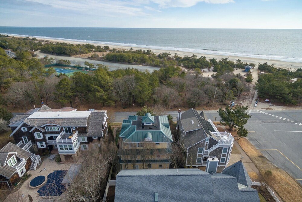 Surf Avenue 48