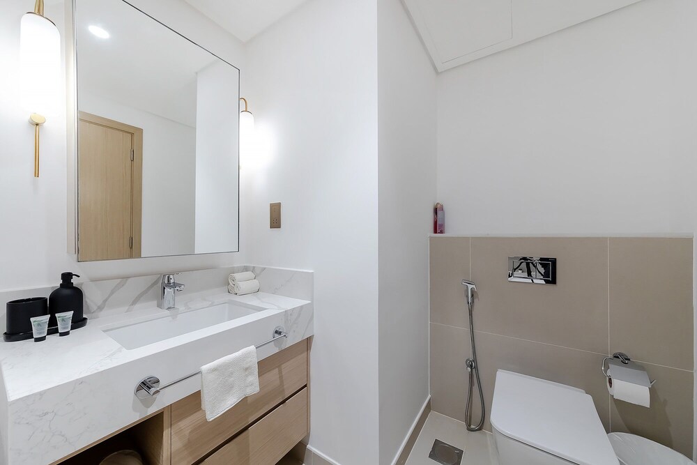 Wonderful Apartments in Icon Bay