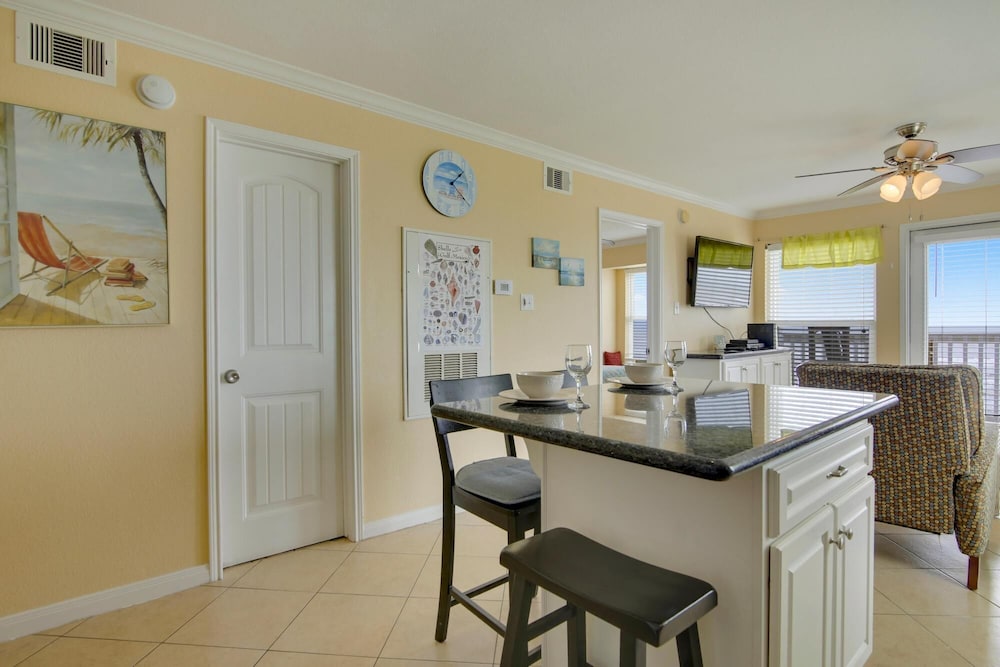 Seascape 1208 in Galveston view 5