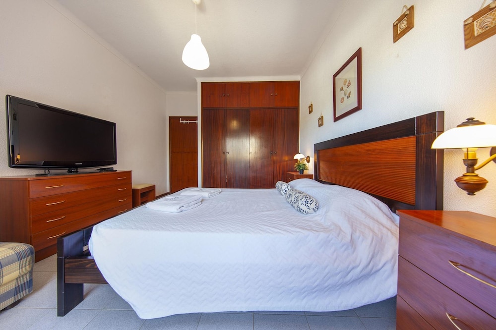 B97 - Flor da Rocha Apartment in Portim o