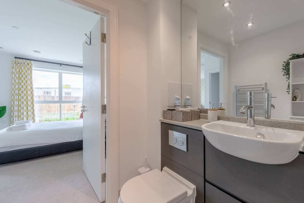 Spacious & Family Friendly 3BD House - Stratford