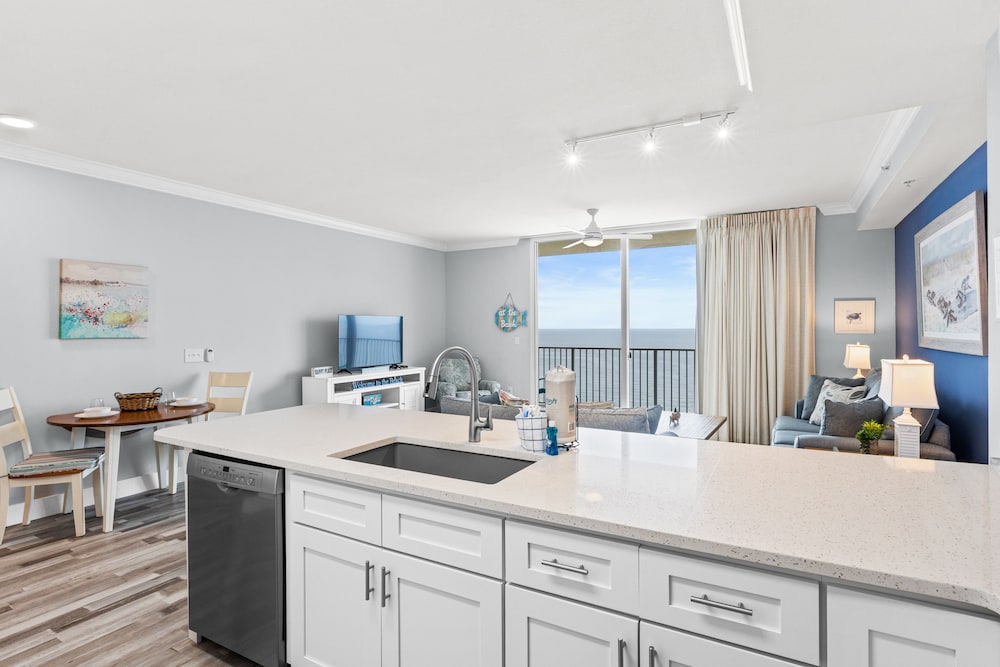 Tidewater by Book That Condo