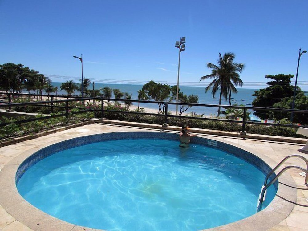 Conforto a Beira Mar no Golden Fortaleza