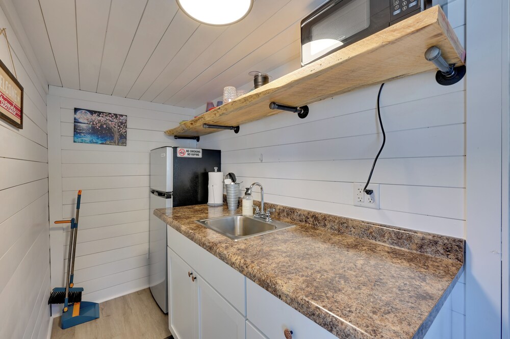 Steamboat Rock Cabin Near Trails & River!