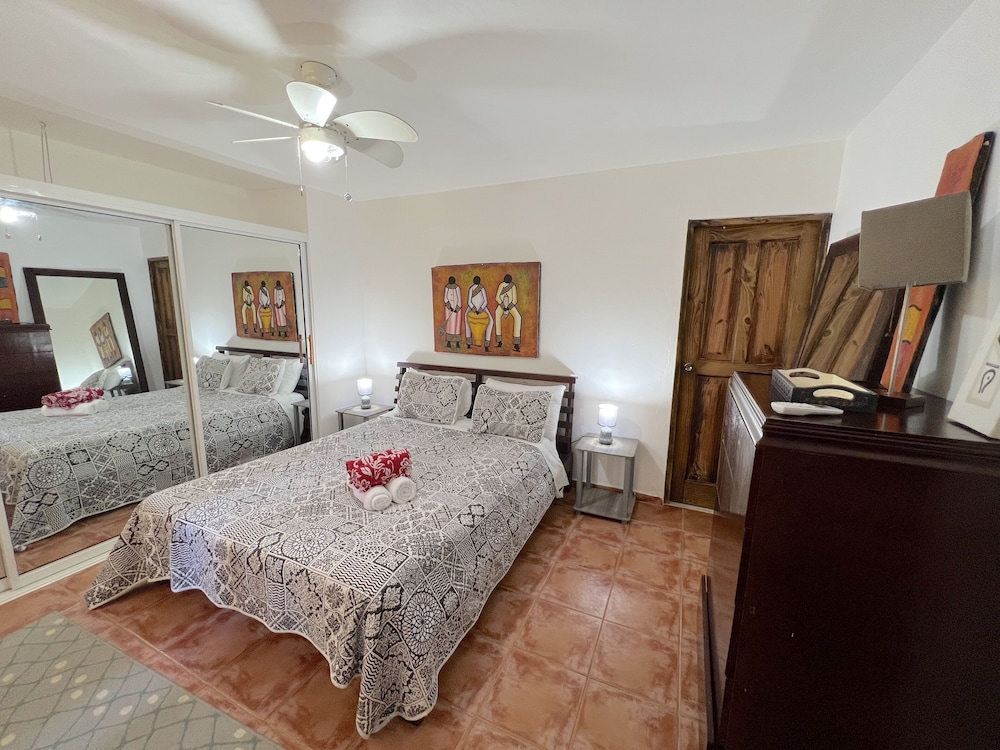 Los Corales Tropical Beach Resort & SPA