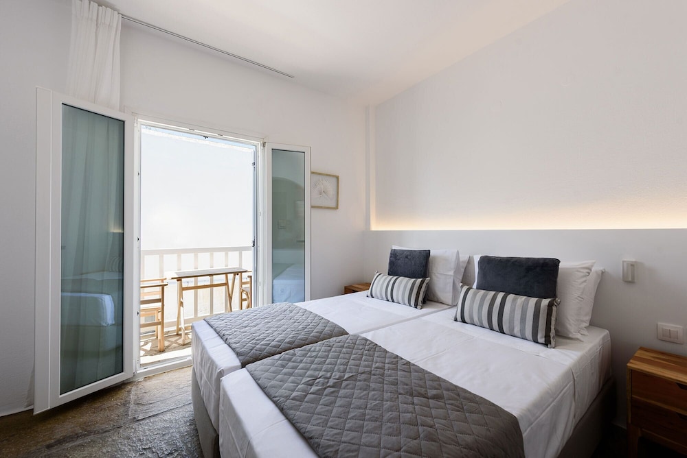 Phaedrus Living: Paros Cycladic Residences 8