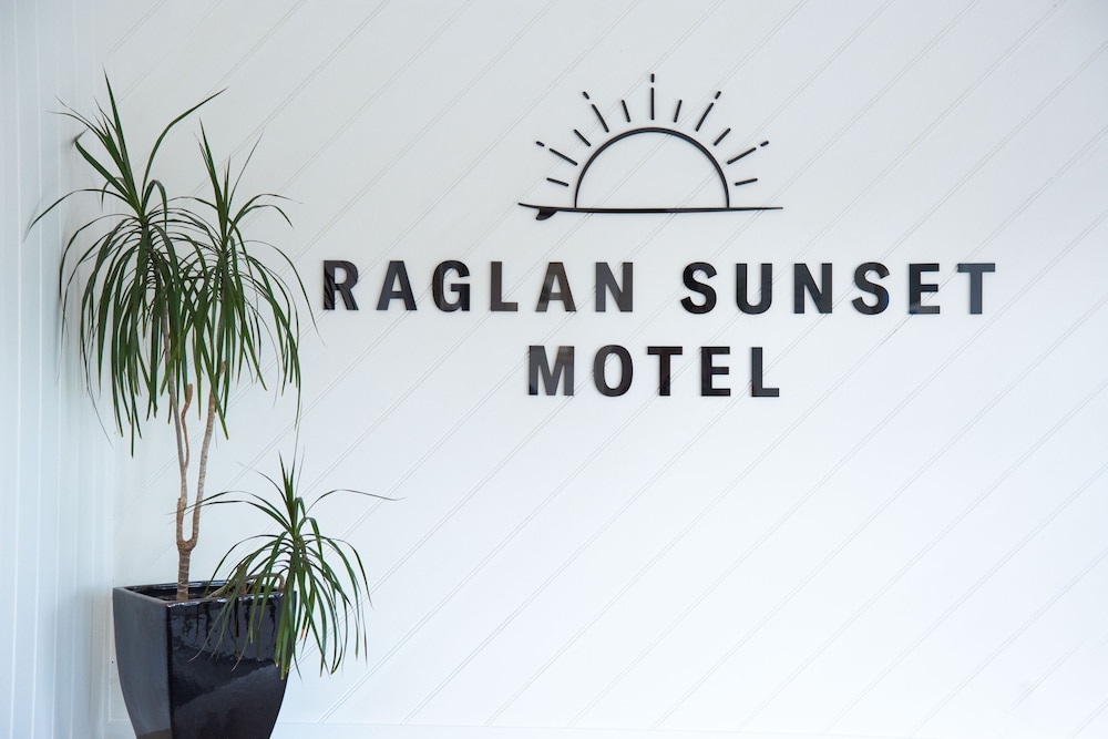 Raglan Sunset Motel view 3