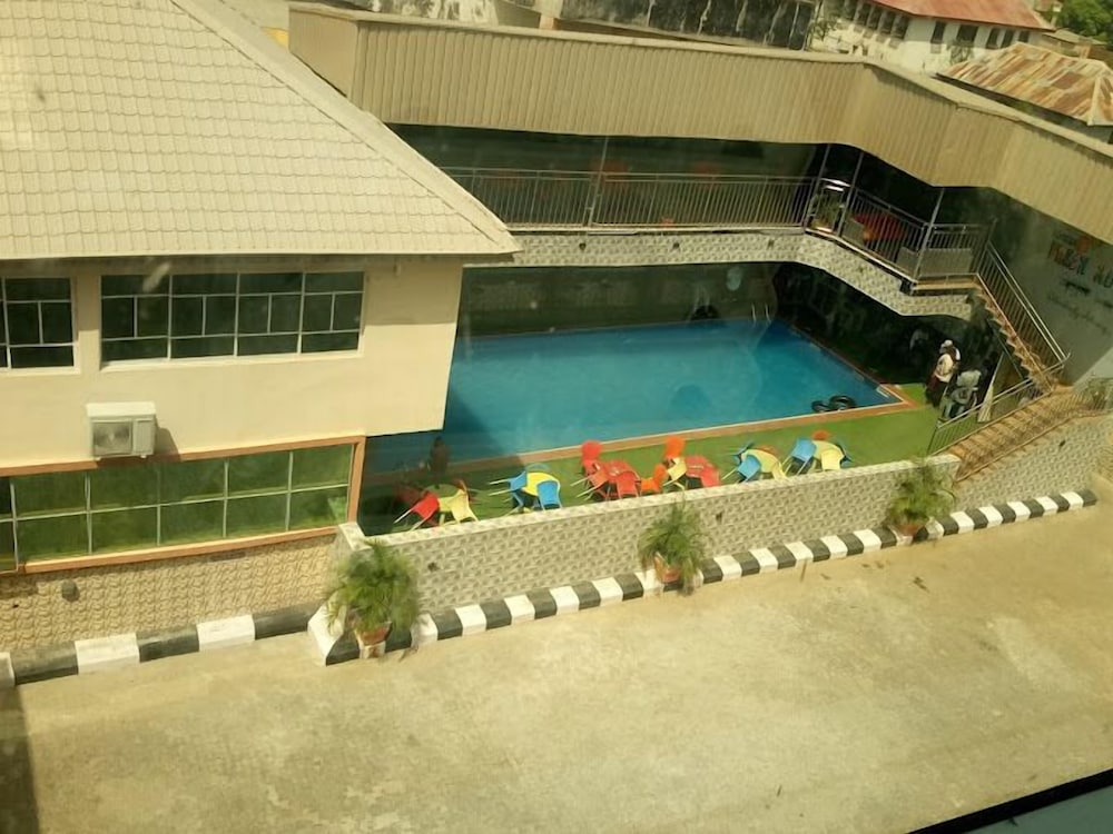Somewatt Fresh Hotel
