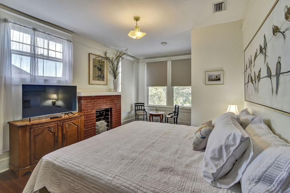 Arcadia Bed & Breakfast view 2