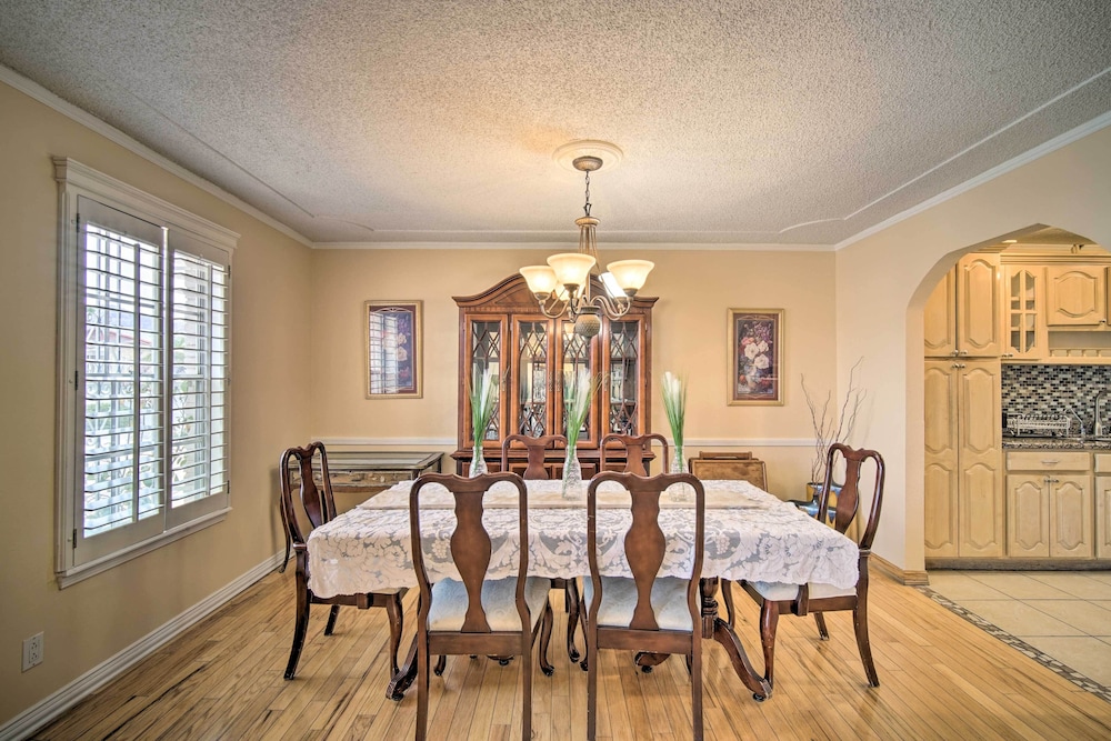 El Paso Home w/ BBQ Grill - 4 Mi to Sunland Park!
