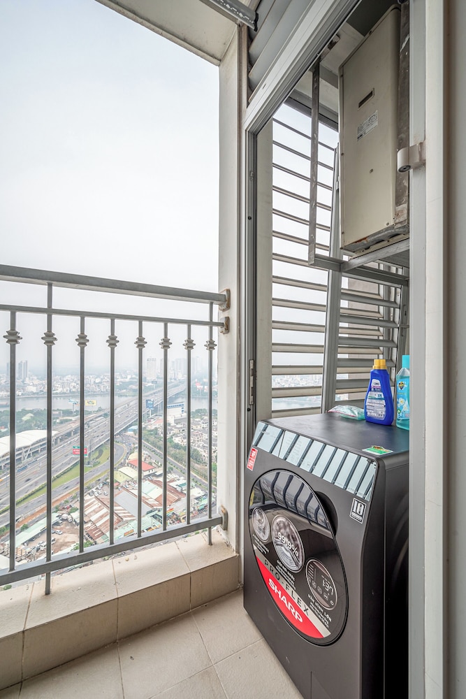 Vinhomes Central Park Apartment by Hava