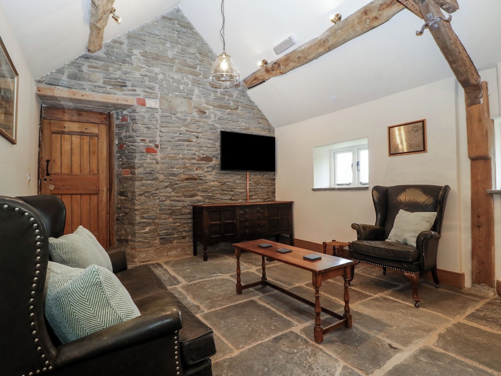 Evenjobb Court Farmhouse