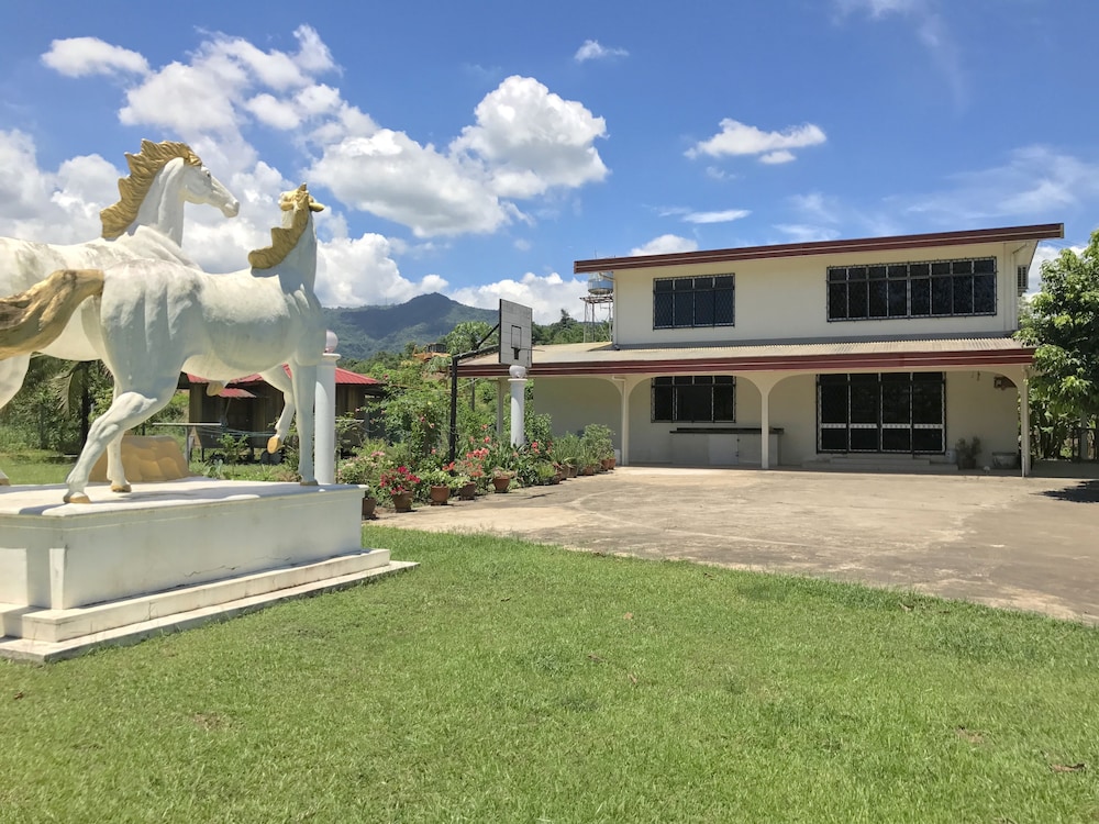 Pulutan Heritage House photo 1