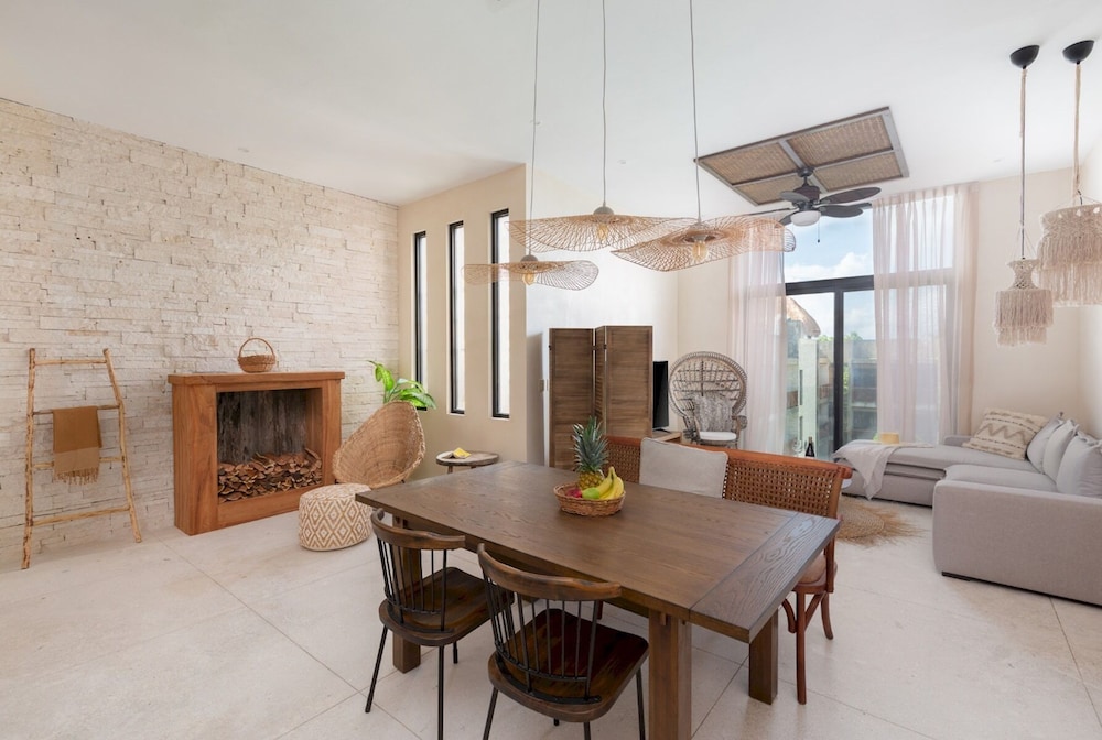 Fancy Stylish Condo Great Lounge Area and Pool in Aldea Zama High-speed Wifi Concierge view 4