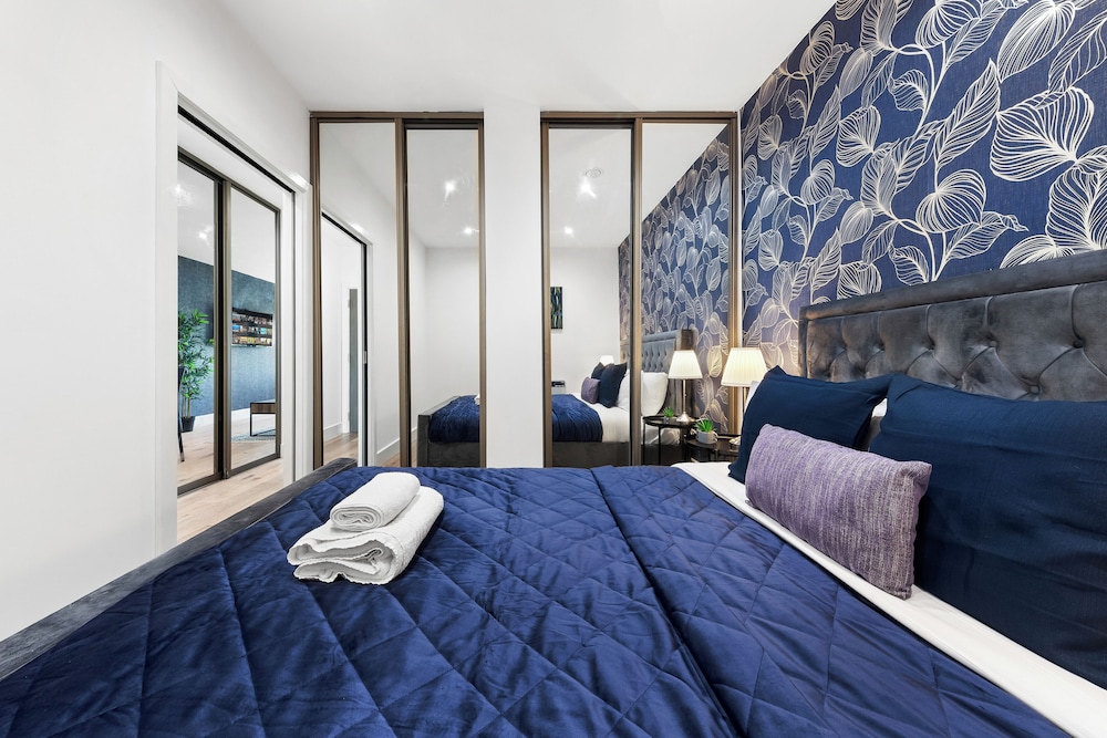 Charming 1-bed Apartment in London view 2