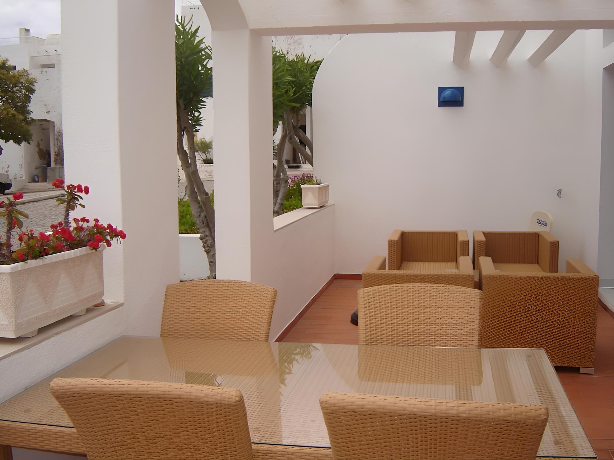 Casa Alto do Moinho by Portucasa view 3