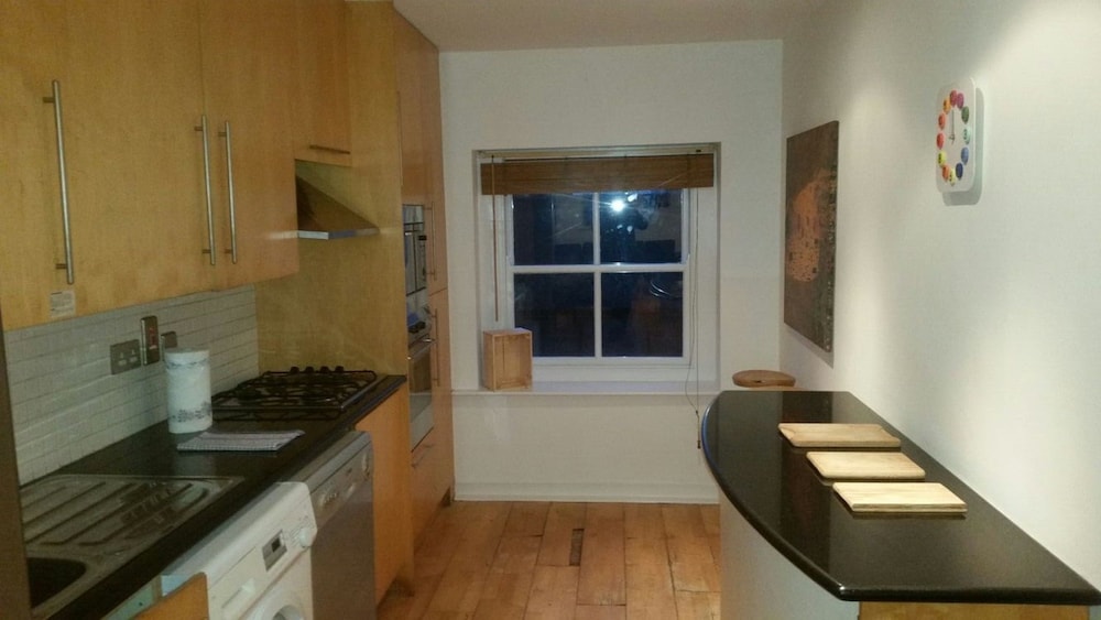 MetroStays - Stephen's Green 7-3