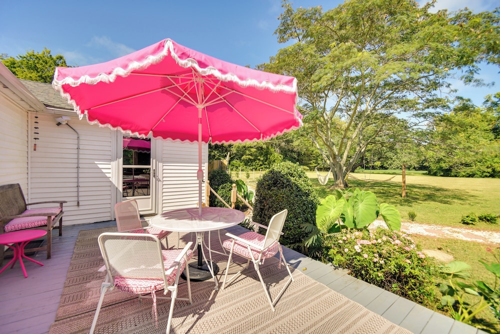 Bungalow w/ Large Yard: 8 Mi to Cape Charles Beach
