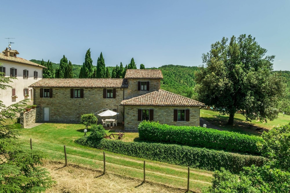 Podere Pietraluna