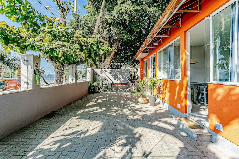 SDR Aptos de frente para Lagoa Conceição