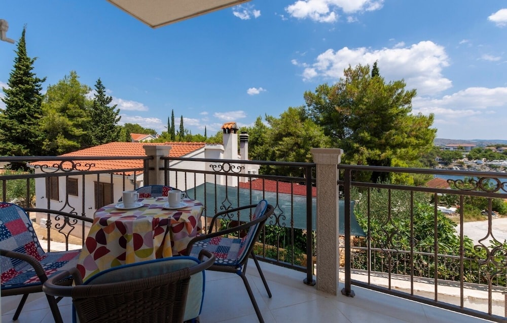 Dalis - Open Swimming Pool - A2 Prizemlje view 5