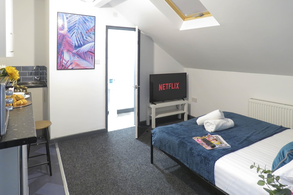 Tudors Inn Handsworth view 4