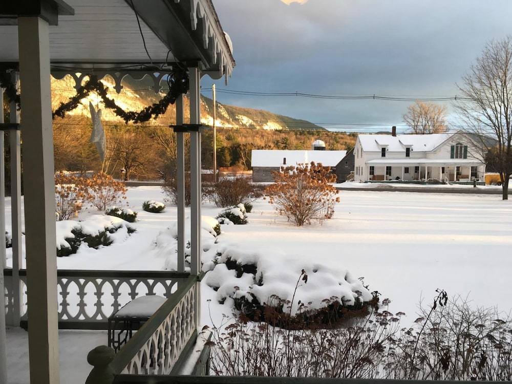 Dream House Country Inn