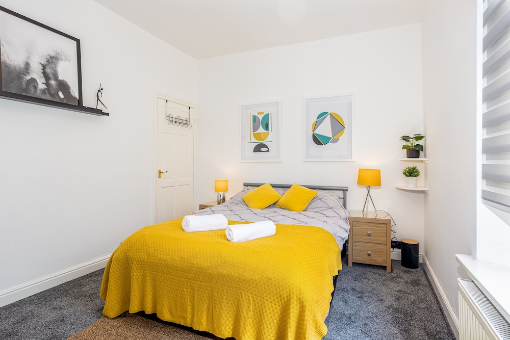 Stylish 3 bedroom home view 5