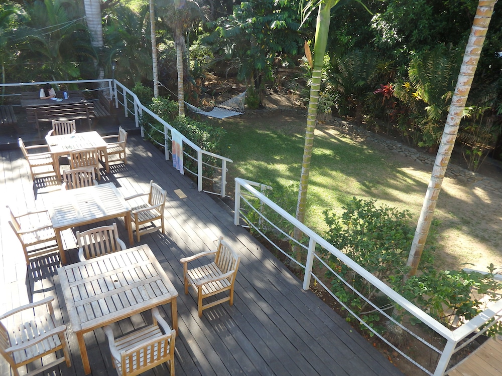 Bluewater Lodge - Hostel