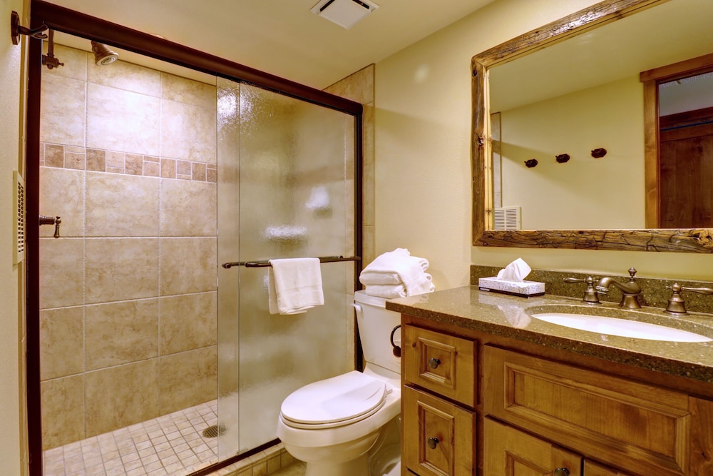 Wl210 West Lake Lodge 2 Bedroom Condo