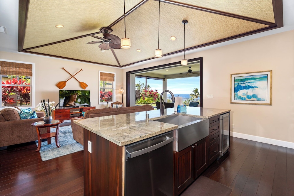Ocean Front - Private Pool & Grill - Vrkcv
