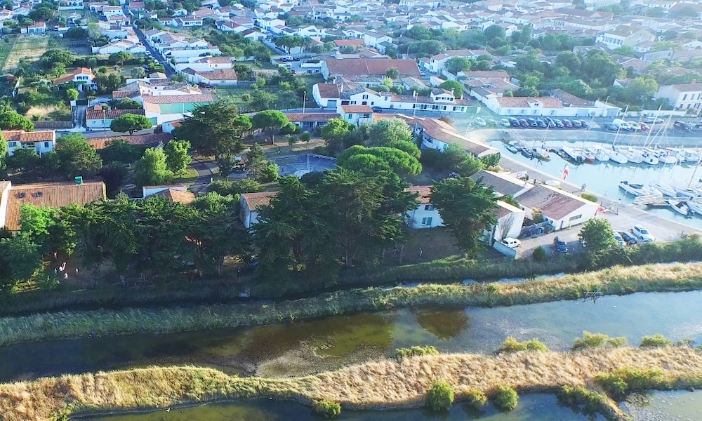 VVF Résidence Île de Ré Ars-en-Ré view 4