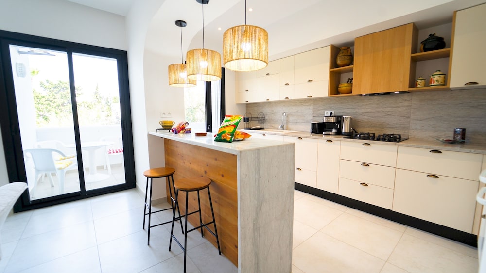Residence Jannet 1 Luxury Seaside 3 Bedrooms
