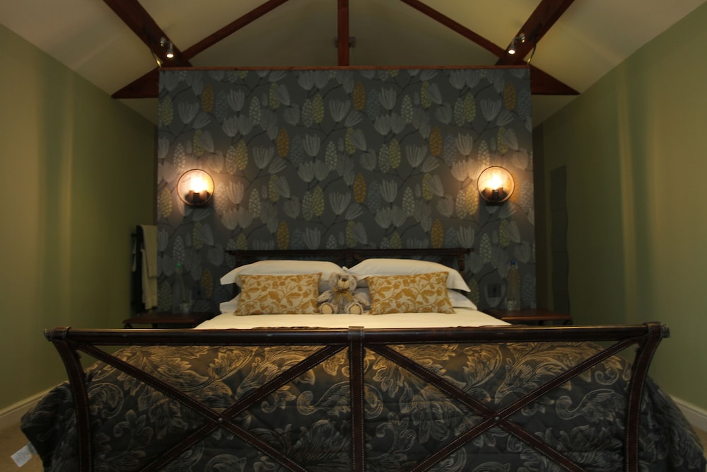 Salty Monk Hotel