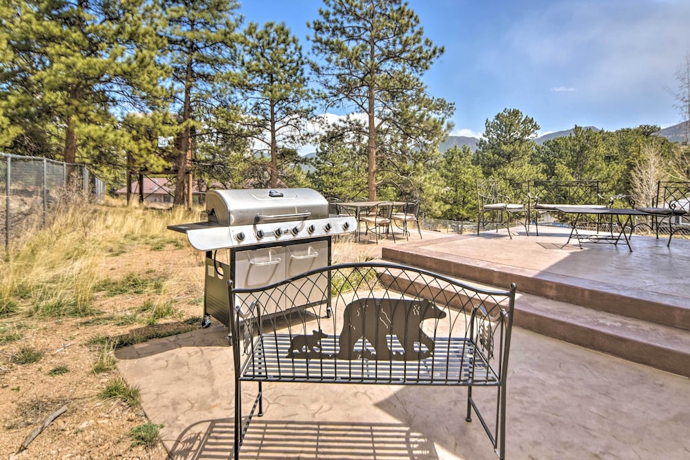 Estes Park Home w/ AC - 1/2 Mi to Lake  Downtown! - Property Image 5