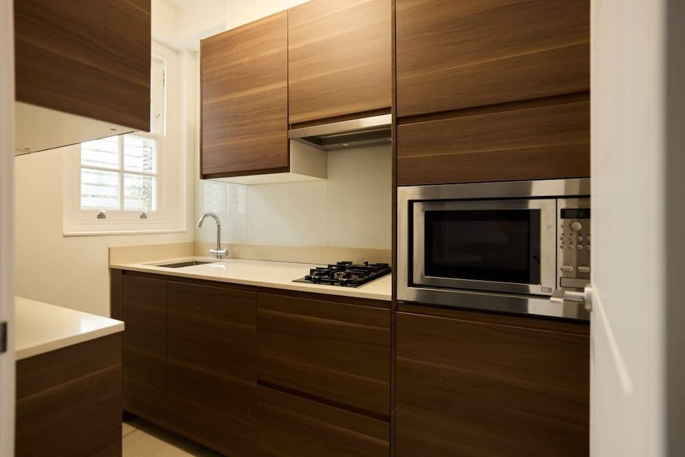 The Chelsea Square Crib - Bright 1bdr Flat