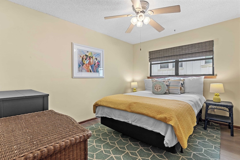 As You Like It by Avantstay Steps to Beach, Bikes, Sleeps 18!