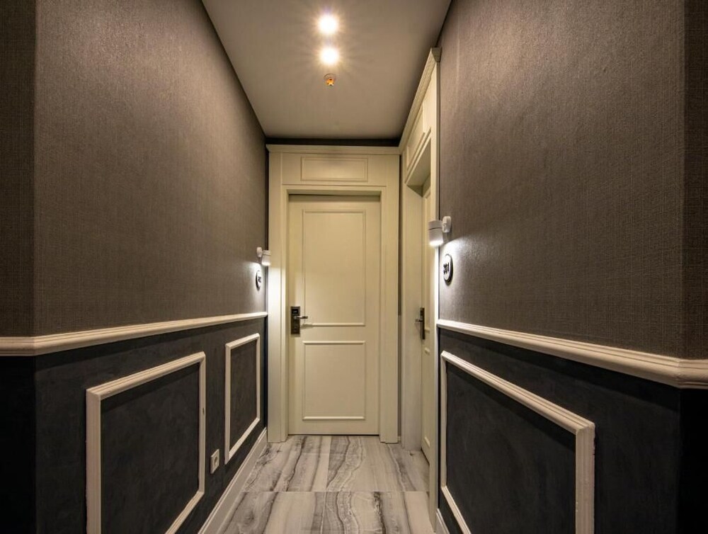 Mr Beyaz Butik Otel - Image 52