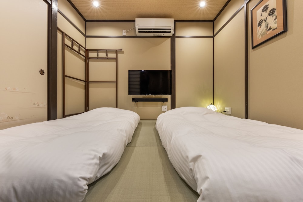 Shiki Homes MEIGETSU