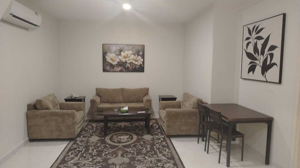 AlShowaish Apartments